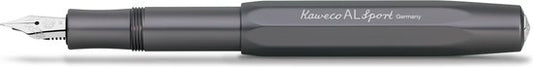 Kaweco - Cadeauset - 4delig - Kaweco AL Sport Fountain Pen Anthracite vulpen - Breed - Nostalgic Octagonal Clip Chrome - Zwart Vintage blikje - Doosje Royal Blue - Doosje zwarte Vullingen