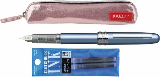 Platinum Vulpen Plaisir Shell Frosty Blue MEDIUM/0.5 - Bakker Made With Love Fair Trade Etui ROZE - Dyestuff cartridge ink (pack of 2) Light Blue