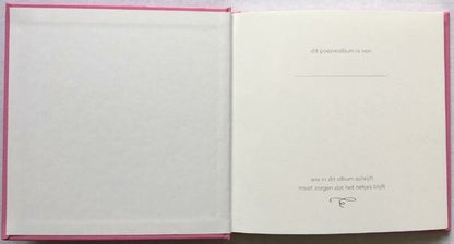 Roze poeziealbum met kat