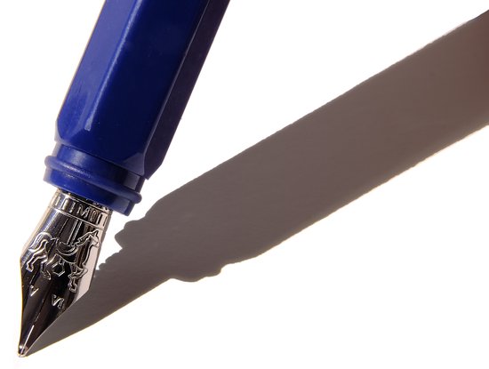 Ferris Wheel - Vulpen - The Carousel Fountain Pen - FINE - After Hours - navy