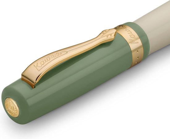 Kaweco - Vulpen - Kaweco STUDENT Fountain Pen 60's Swing - Groen Ivory - Met extra doosje vullingen - Extra Breed