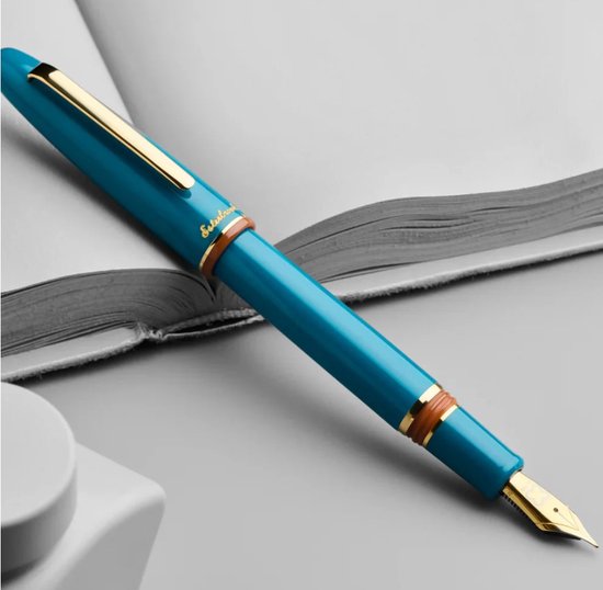 Esterbrook - Estie Vulpen - Back to the lands Funky Lake / Gold Trim - Penpunt Breed