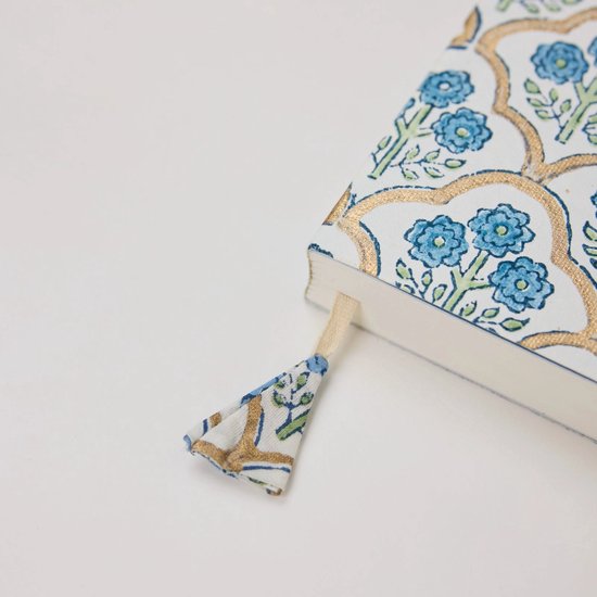 Paper Mirchi - Blokgedrukt Gelijnd Notitieboek (A5) - Trellis Indigo
