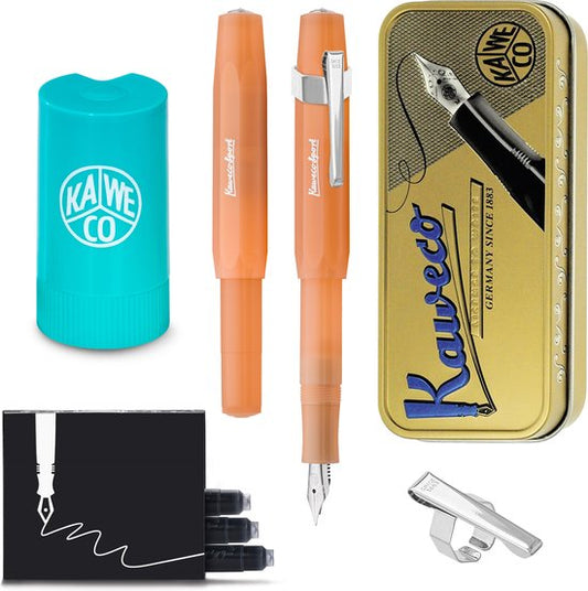 Kaweco - Cadeauset - (5delig) - Vulpen FROSTED SPORT MANDARIN Fountain Pen - Fine - Vintage blikje - Oktogonal Clip Chrome - Patronen houder TURKOISE - Vullingen