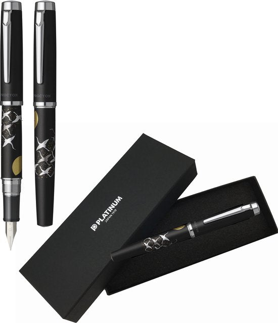 Platinum - Procyon Luster - Maki-E - Cranes over Moon - Black Mist - Fountain Pen - in giftbox - Penpunt: Fine - modern Japans ontwerp - Slip & Seal Mechanisme