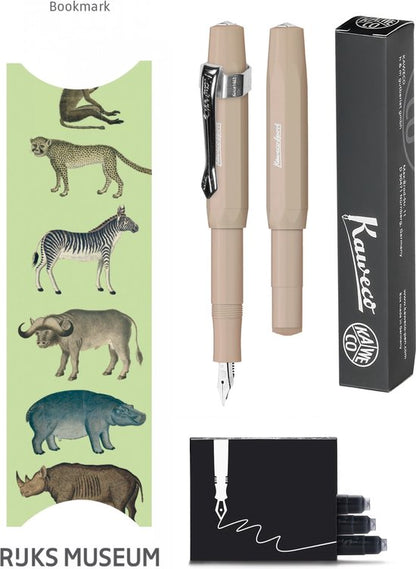 Kaweco - Vulpenset - 4delig - Vulpen Sport Skyline Macchiato Fountain Pen - Medium - Nostalgic Octagonal Clip Chrome - Doosje zwarte vullingen - Bekking & Blitz Boekenlegger -nr26