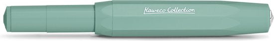 Kaweco - Cadeauset - 4delig - Kaweco Vulpen COLLECTION Sport fountain pen - Smooth Sage - Fine - Nostalgic Octagonal Clip Chrome - Zwart Vintage blikje - Doosje Royal Blue - Doosje zwarte Vullingen